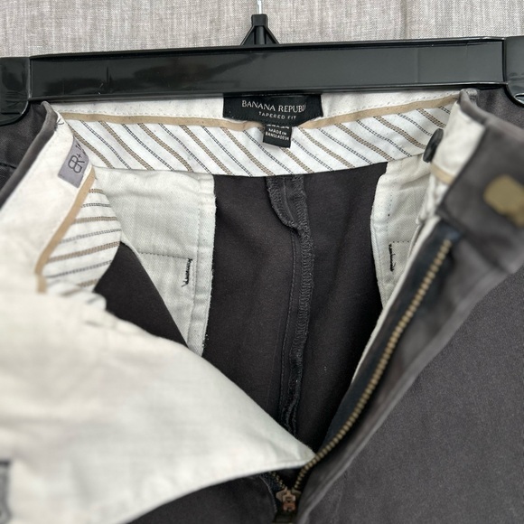 MENS BANANA REPUBLIC 34x34 RAPID MOVEMENT CHINO - Picture 2 of 5